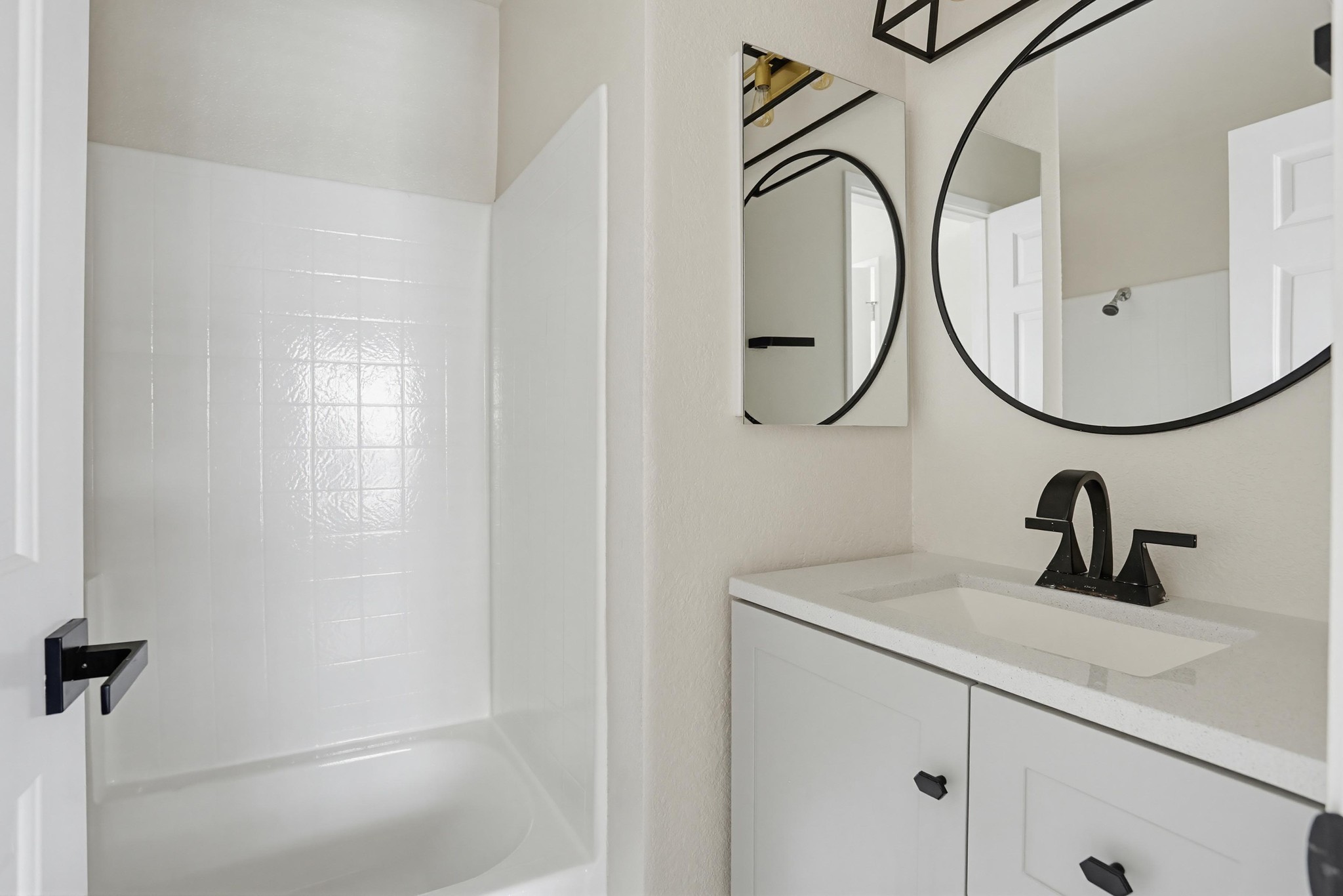 Virtual tour photo 31 of 40 for 3961 Hortensia St