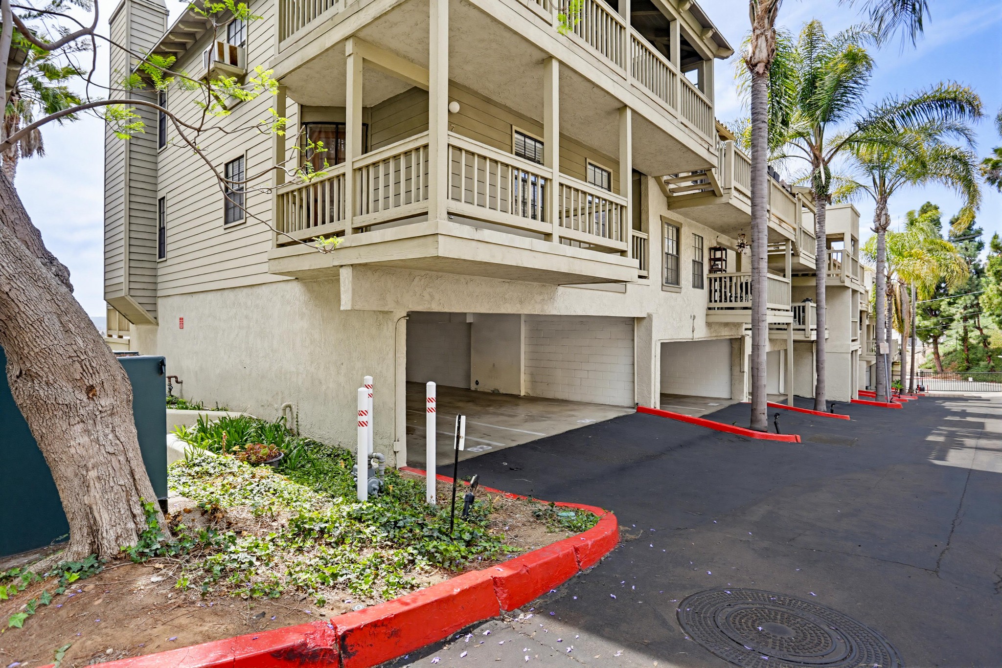 Virtual tour photo 39 of 40 for 3961 Hortensia St