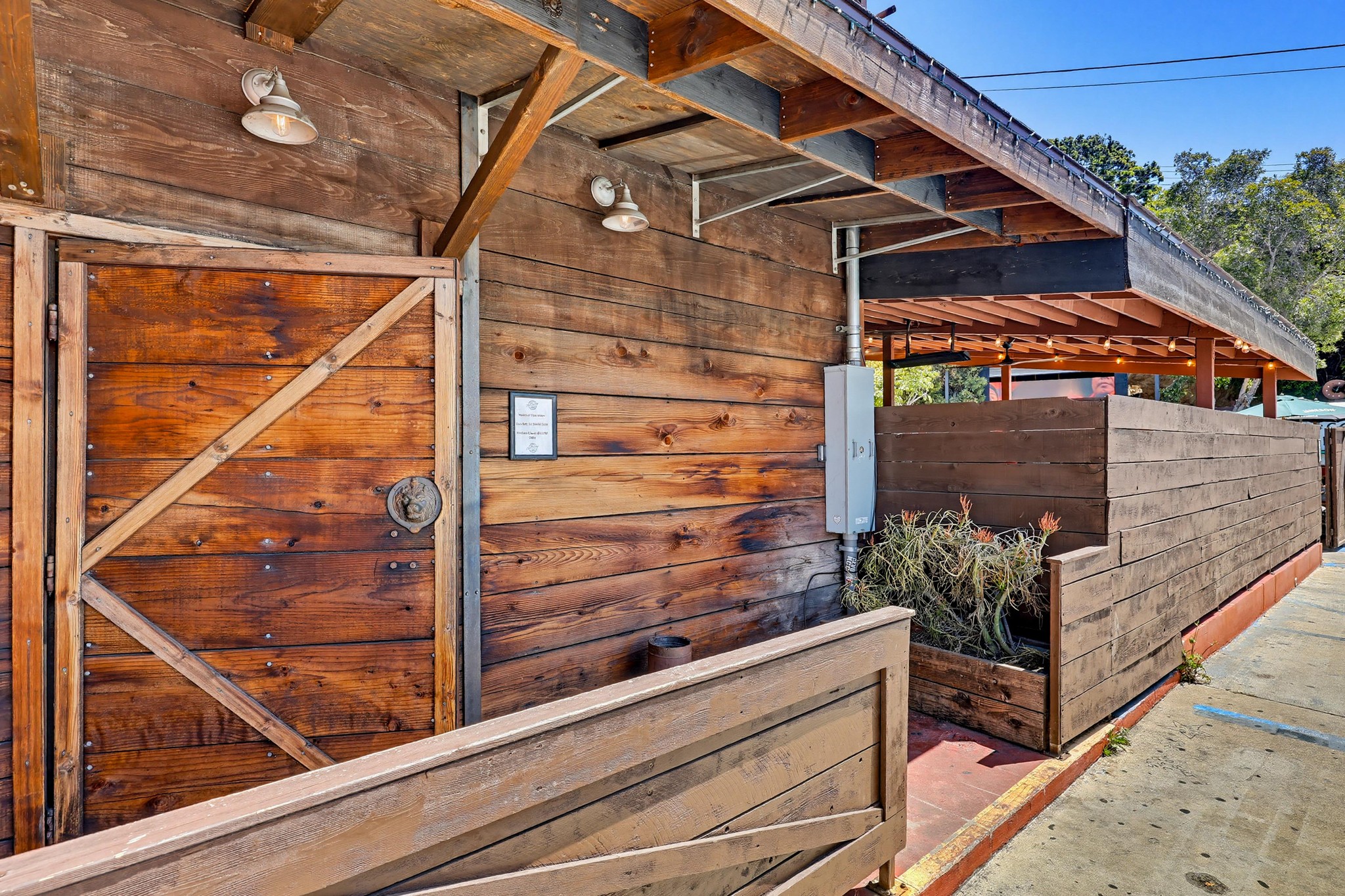 Virtual tour photo 11 of 47 for 3961 Hortensia St