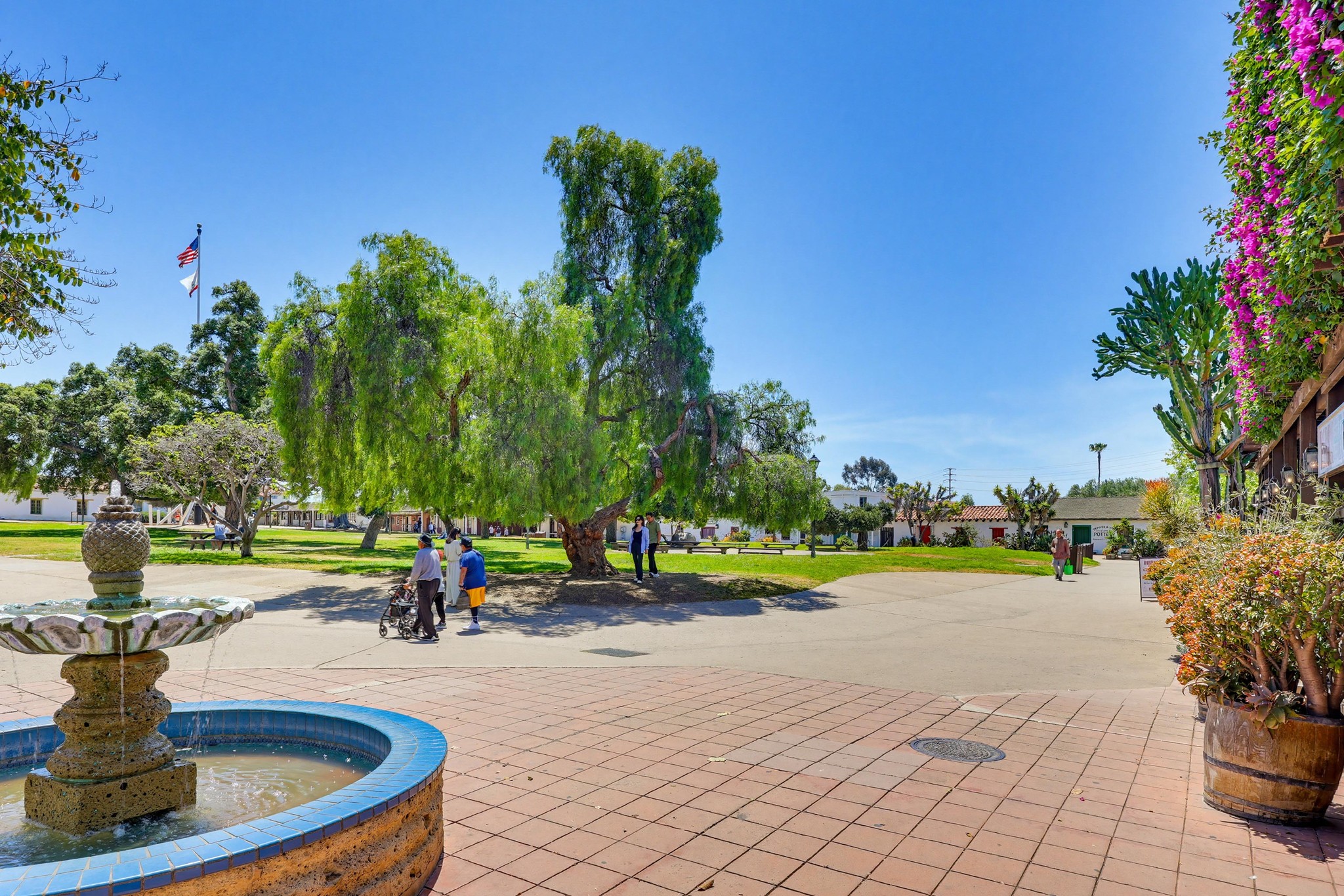 Virtual tour photo 36 of 47 for 3961 Hortensia St