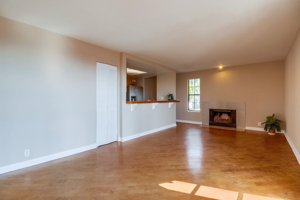 Virtual tour photo 9 of 39 for 3961 Hortensia St APT H7