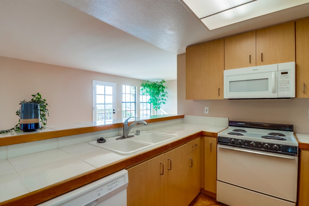 Virtual tour photo 20 of 39 for 3961 Hortensia St APT H7