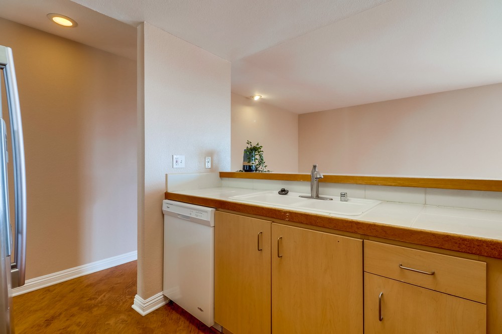 Virtual tour photo 23 of 39 for 3961 Hortensia St APT H7