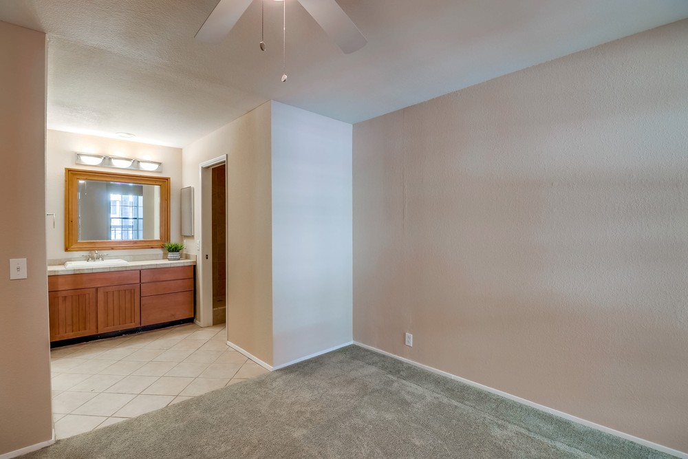 Virtual tour photo 29 of 39 for 3961 Hortensia St APT H7