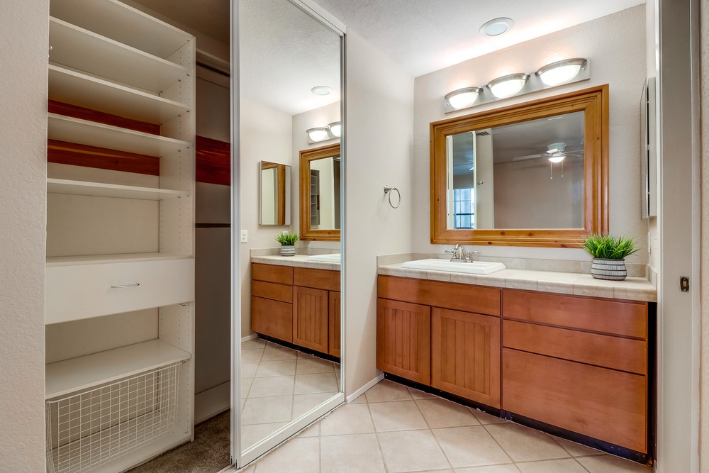Virtual tour photo 30 of 39 for 3961 Hortensia St APT H7