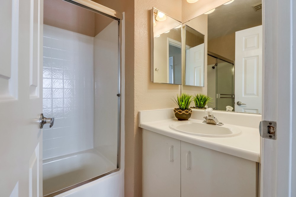 Virtual tour photo 35 of 39 for 3961 Hortensia St APT H7