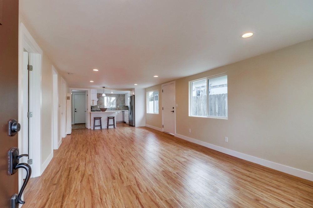 Virtual tour photo 8 of 40 for 3963 Franklin Ave