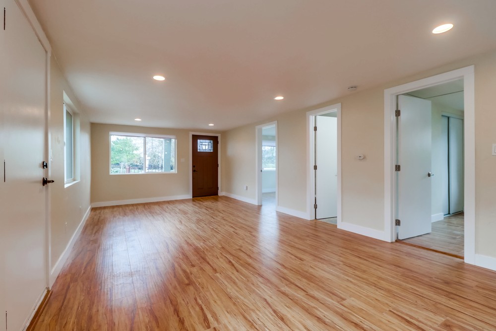 Virtual tour photo 10 of 40 for 3963 Franklin Ave