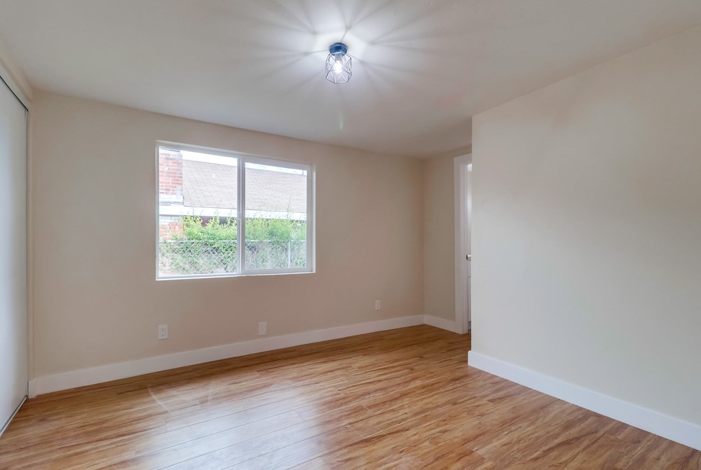 Virtual tour photo 19 of 40 for 3963 Franklin Ave