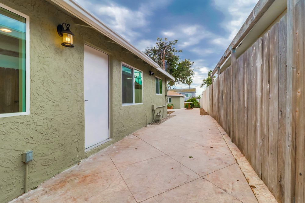 Virtual tour photo 30 of 40 for 3963 Franklin Ave