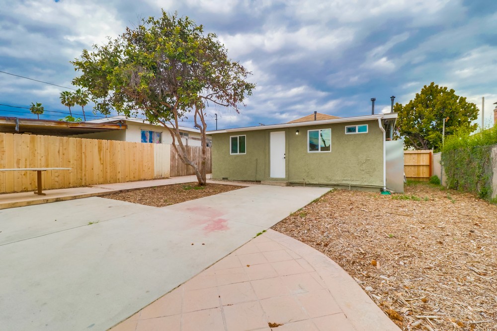 Virtual tour photo 37 of 40 for 3963 Franklin Ave