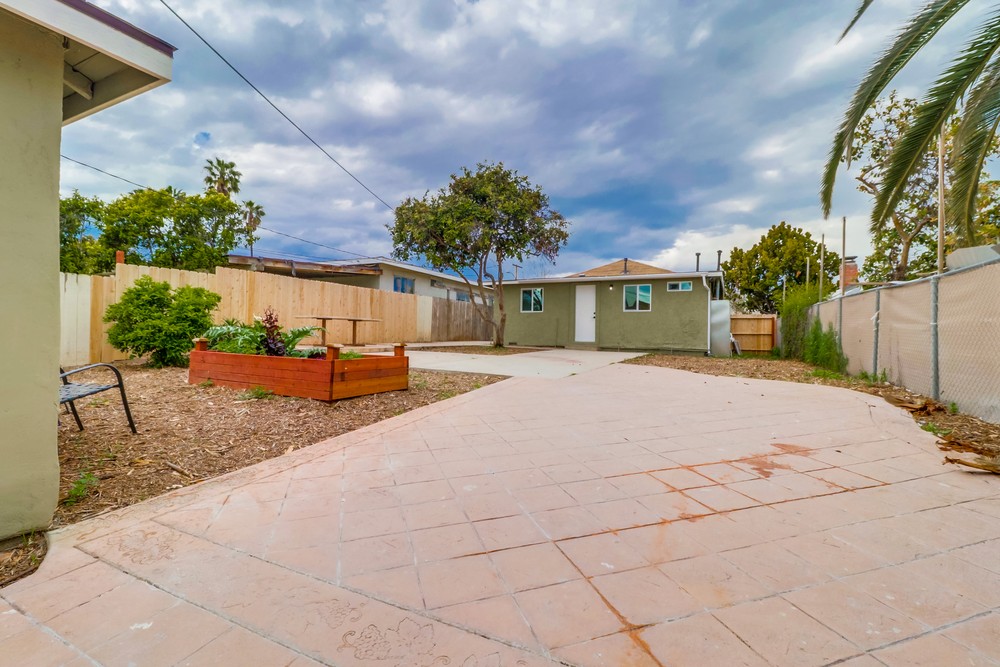 Virtual tour photo 38 of 40 for 3963 Franklin Ave