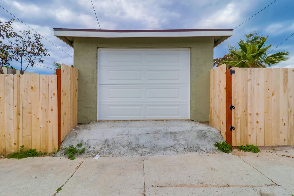 Virtual tour photo 41 of 40 for 3963 Franklin Ave