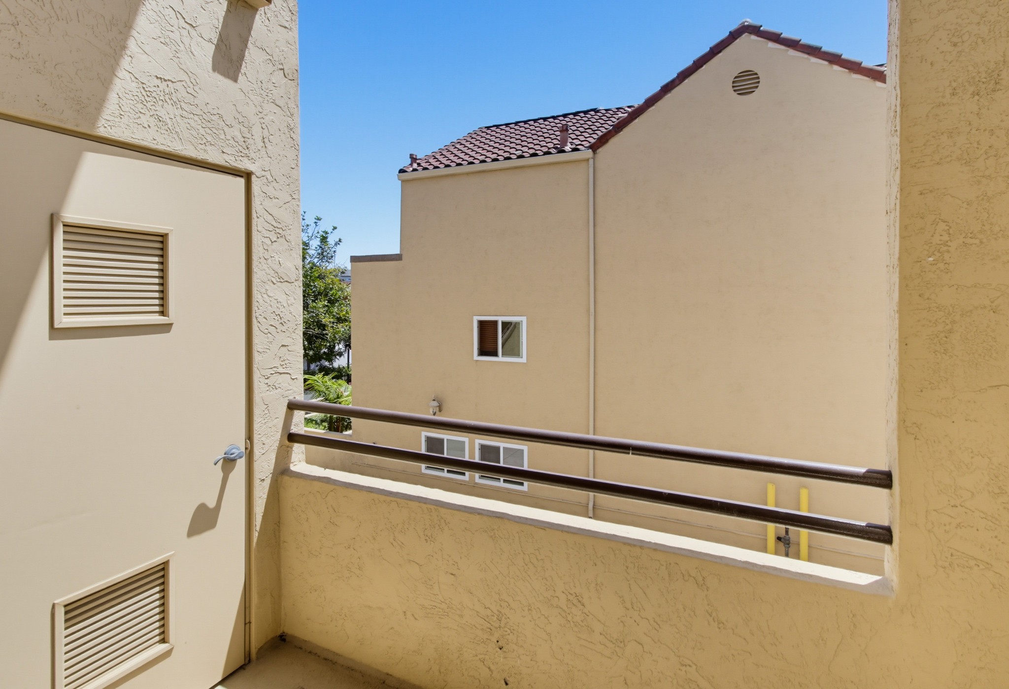 Virtual tour photo 8 of 41 for 3965 Nobel Dr Unit 230