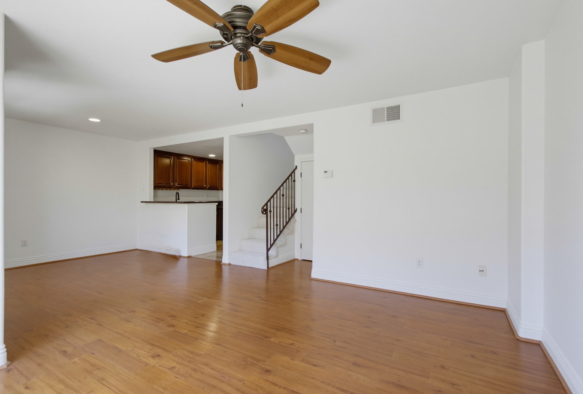 Virtual tour photo 10 of 41 for 3965 Nobel Dr Unit 230