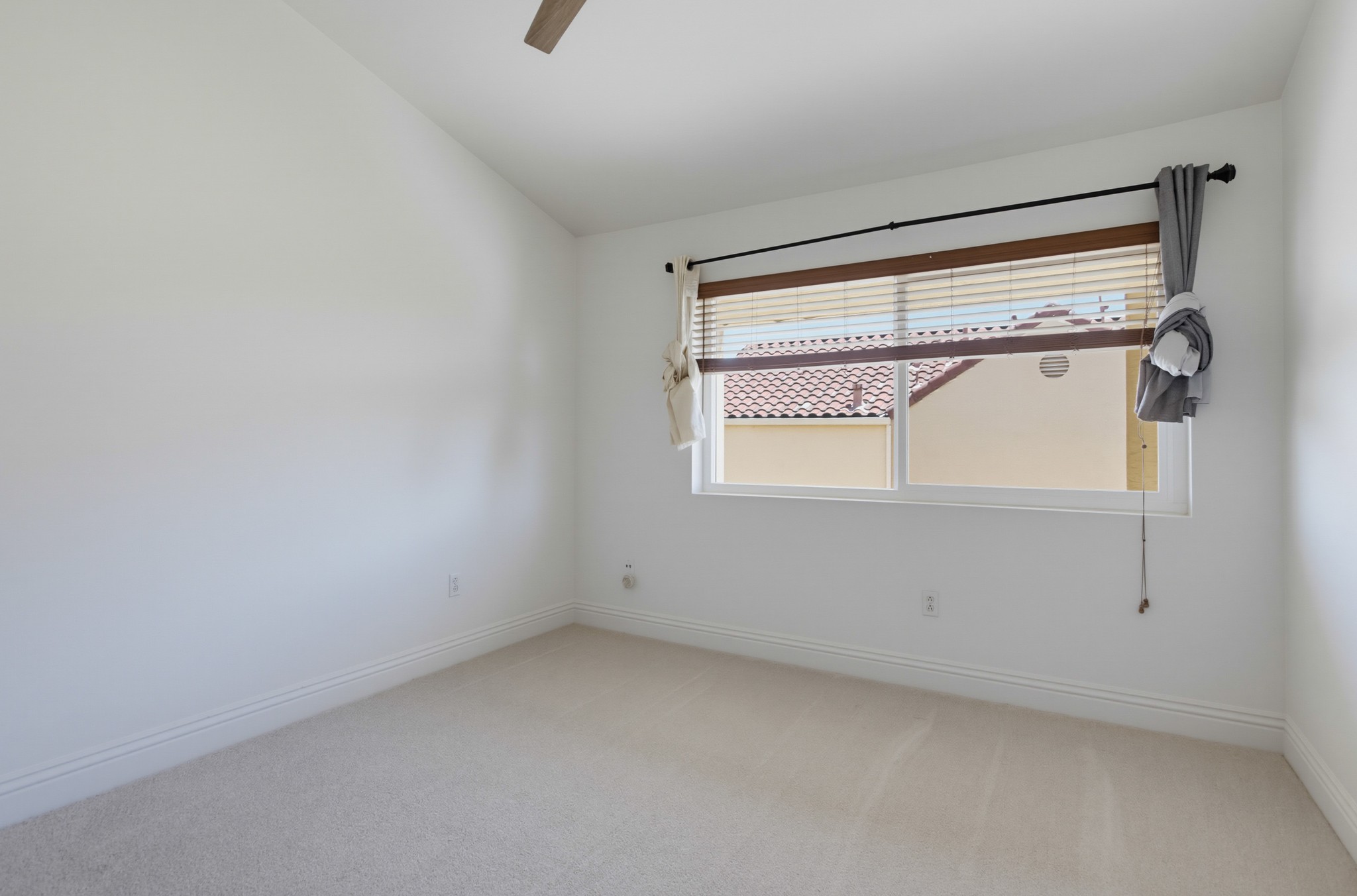Virtual tour photo 22 of 41 for 3965 Nobel Dr Unit 230