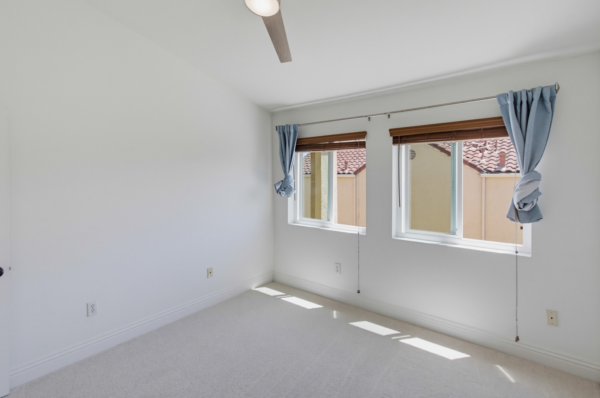 Virtual tour photo 30 of 41 for 3965 Nobel Dr Unit 230