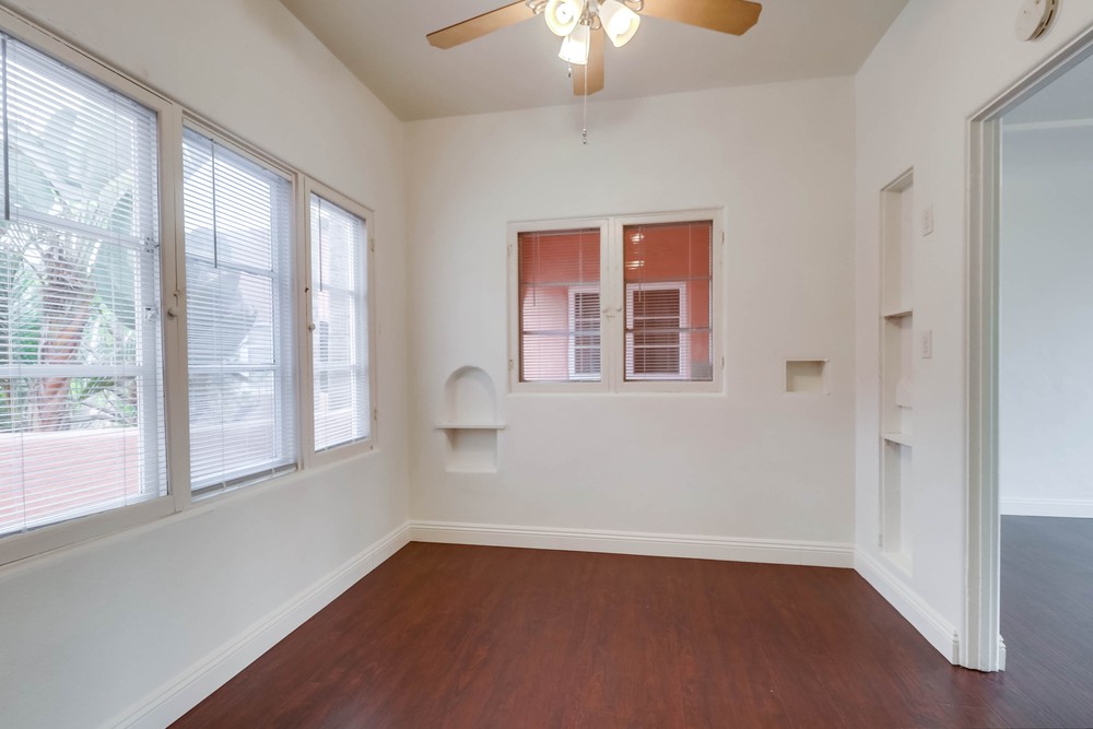 Virtual tour photo 14 of 29 for 3967 Centre St #20