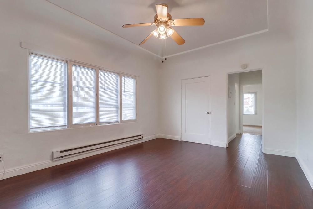 Virtual tour photo 26 of 29 for 3967 Centre St #20