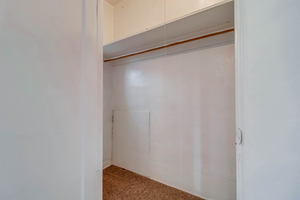 Virtual tour photo 28 of 29 for 3967 Centre St #20