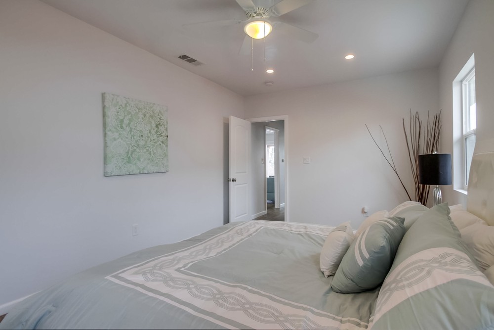 Virtual tour photo 32 of 47 for 3969 33rd St