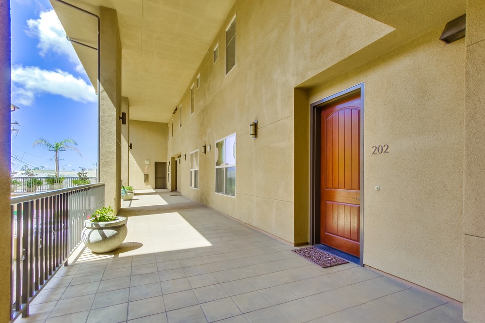 Virtual tour photo 5 of 34 for 3972 Albatross St #202
