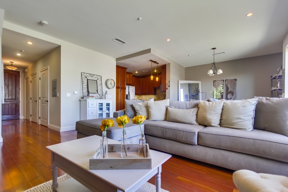 Virtual tour photo 9 of 34 for 3972 Albatross St #202