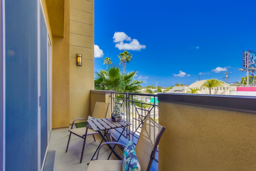 Virtual tour photo 17 of 34 for 3972 Albatross St #202