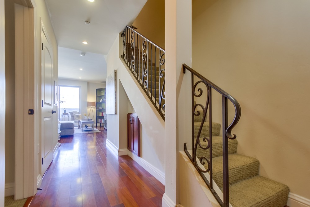 Virtual tour photo 19 of 34 for 3972 Albatross St #202