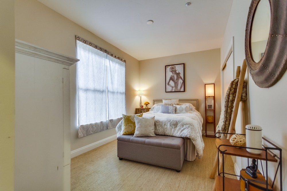 Virtual tour photo 28 of 34 for 3972 Albatross St #202