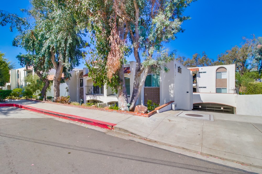 Virtual tour photo 1 of 34 for 3972 Jackdaw St #104