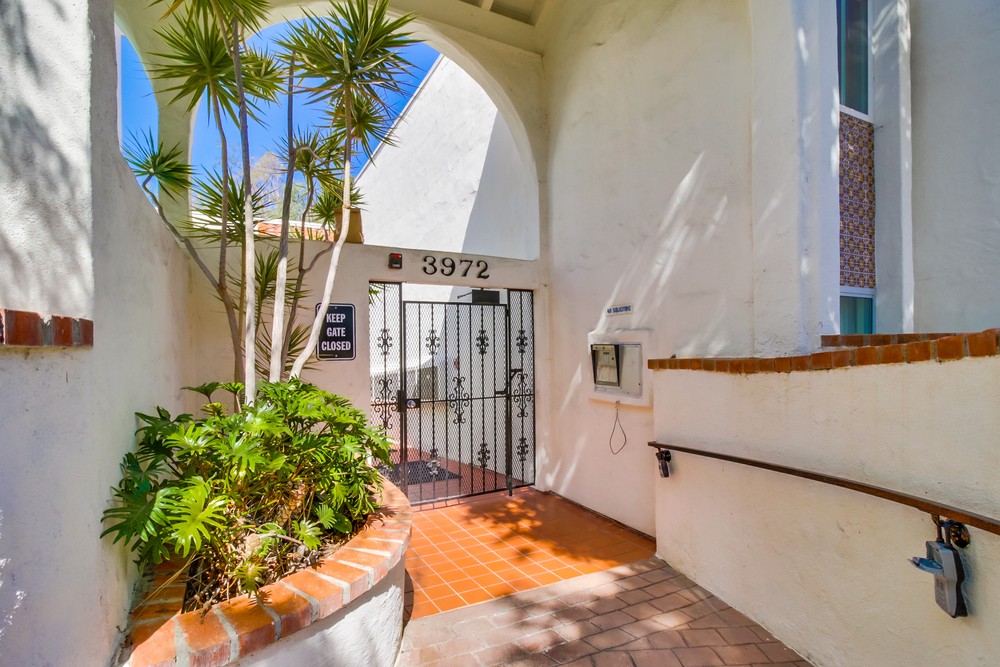 Virtual tour photo 5 of 34 for 3972 Jackdaw St #104