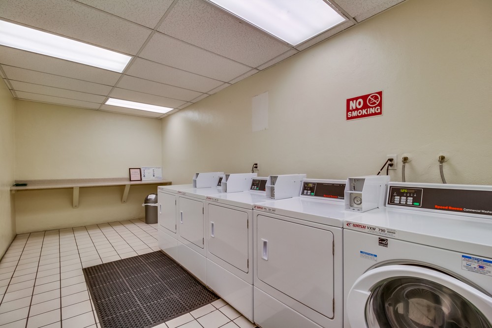 Virtual tour photo 33 of 34 for 3972 Jackdaw St #104