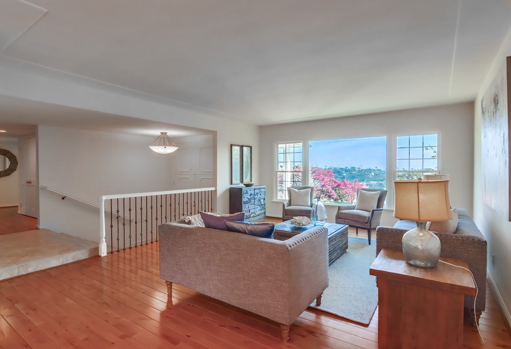 Virtual tour photo 13 of 89 for 3974 La Cresta Dr