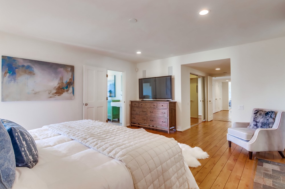 Virtual tour photo 52 of 89 for 3974 La Cresta Dr