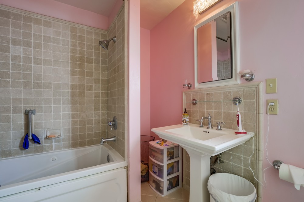 Virtual tour photo 28 of 61 for 3975 Front St