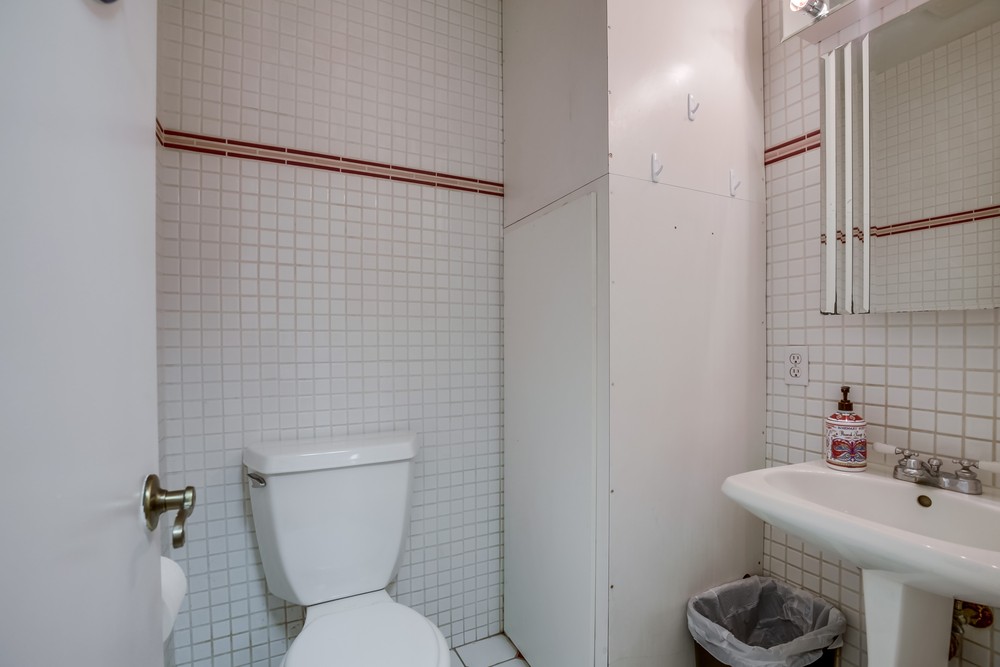 Virtual tour photo 52 of 61 for 3975 Front St