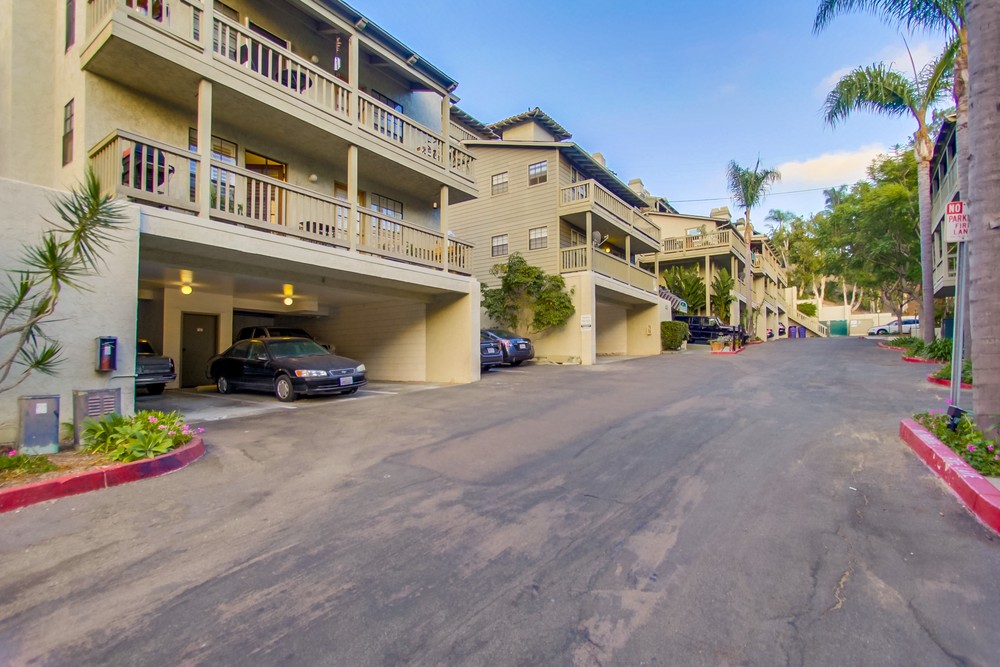 Virtual tour photo 54 of 58 for 3975 Hortensia St