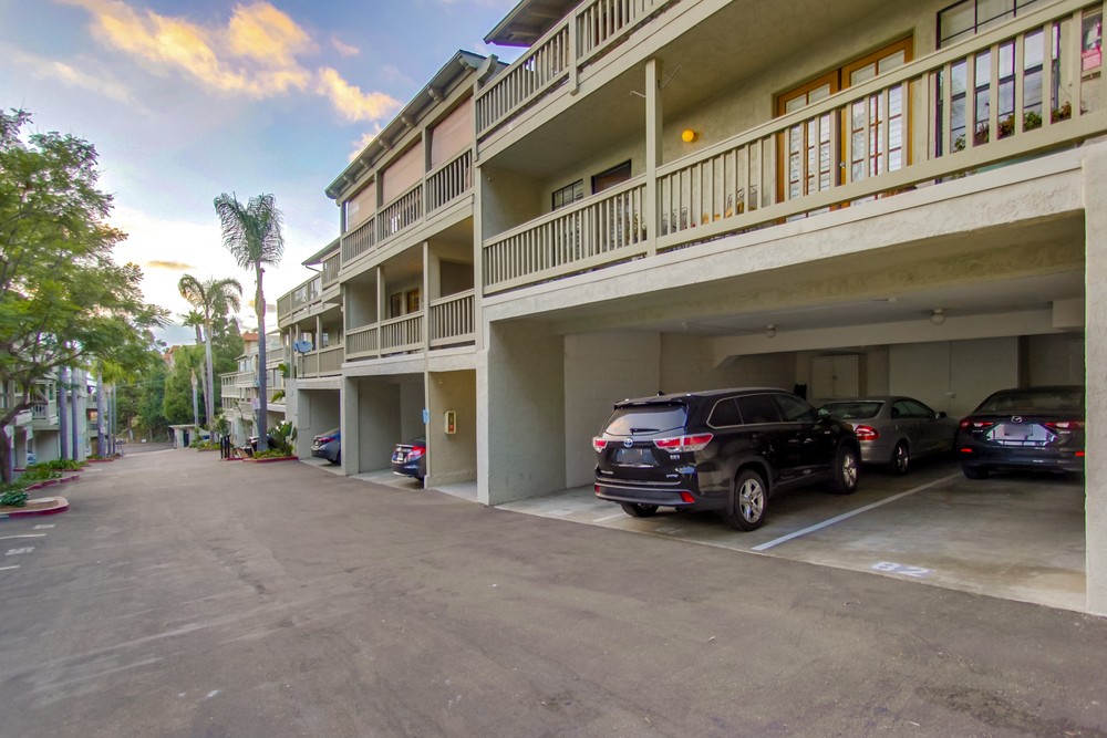Virtual tour photo 56 of 58 for 3975 Hortensia St