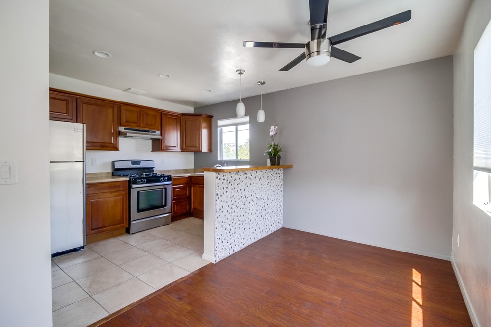 Virtual tour photo 10 of 28 for 3977 Ingraham St. #B