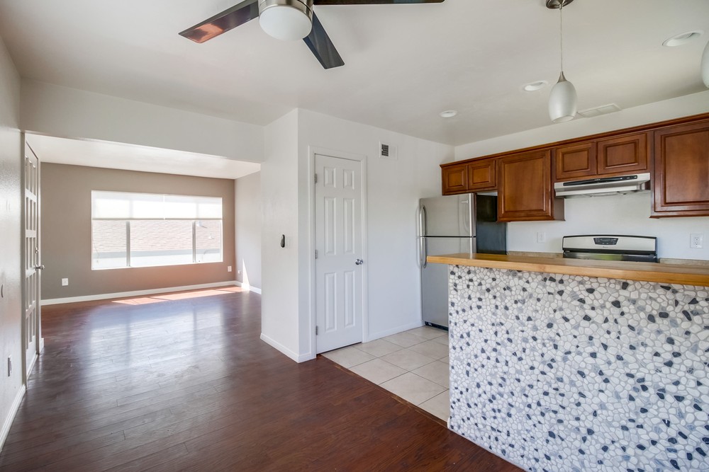Virtual tour photo 12 of 28 for 3977 Ingraham St. #B
