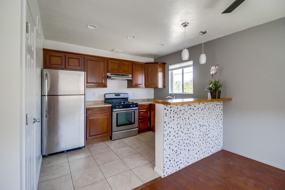 Virtual tour photo 14 of 28 for 3977 Ingraham St. #B