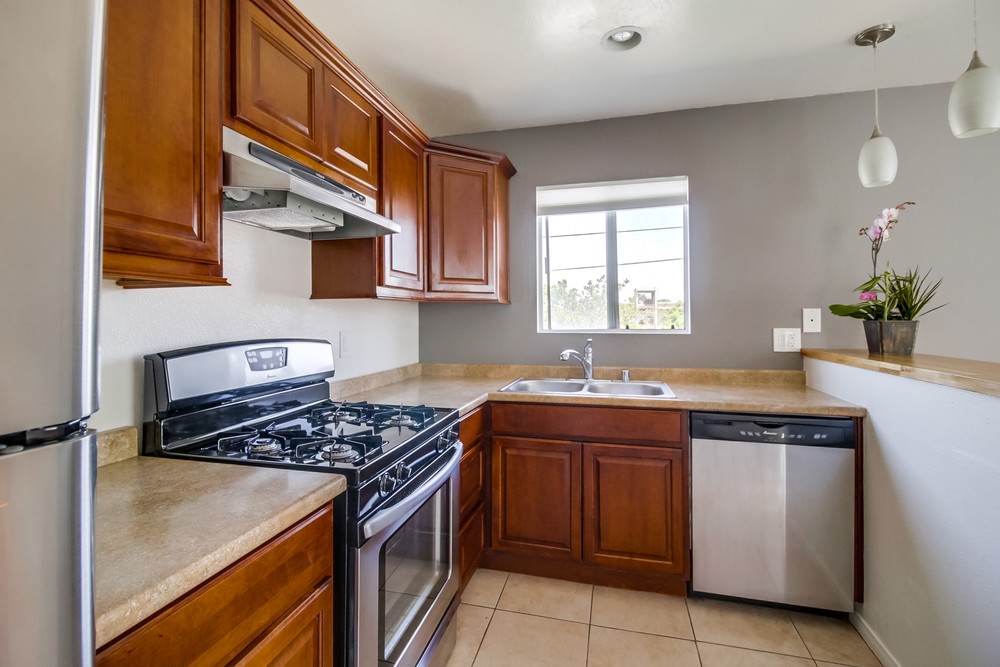 Virtual tour photo 16 of 28 for 3977 Ingraham St. #B