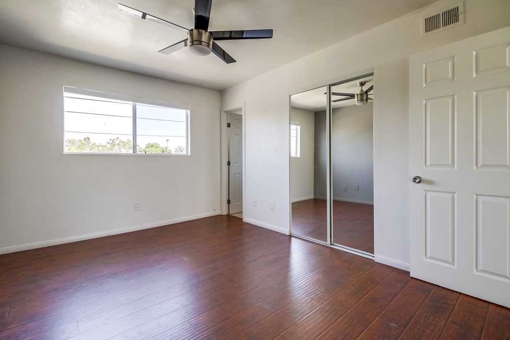 Virtual tour photo 18 of 28 for 3977 Ingraham St. #B