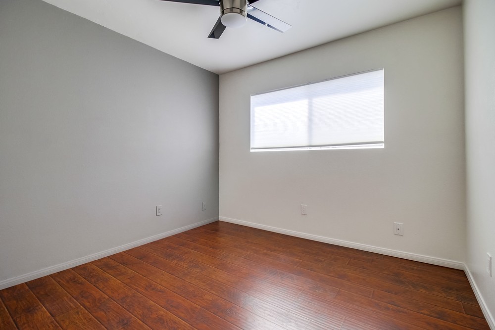 Virtual tour photo 23 of 28 for 3977 Ingraham St. #B