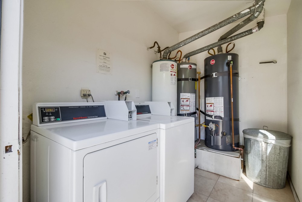 Virtual tour photo 29 of 28 for 3977 Ingraham St. #B