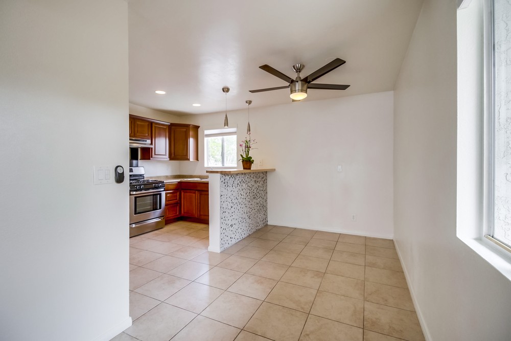 Virtual tour photo 9 of 27 for 3977 Ingraham St #A