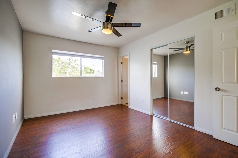 Virtual tour photo 19 of 27 for 3977 Ingraham St #A