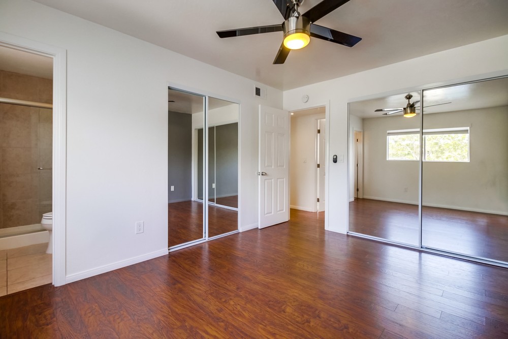 Virtual tour photo 20 of 27 for 3977 Ingraham St #A