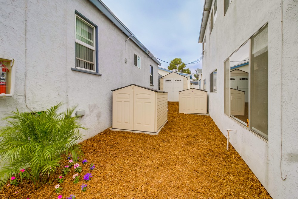 Virtual tour photo 28 of 27 for 3977 Ingraham St #A